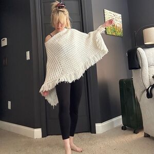 Weird 90’s hippie shawl thing